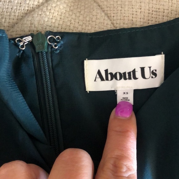 Gorgeous Emerald Green Long Sleeve Sweetheart Neckline Ruffle Dress Size XSmall - Picture 6 of 6